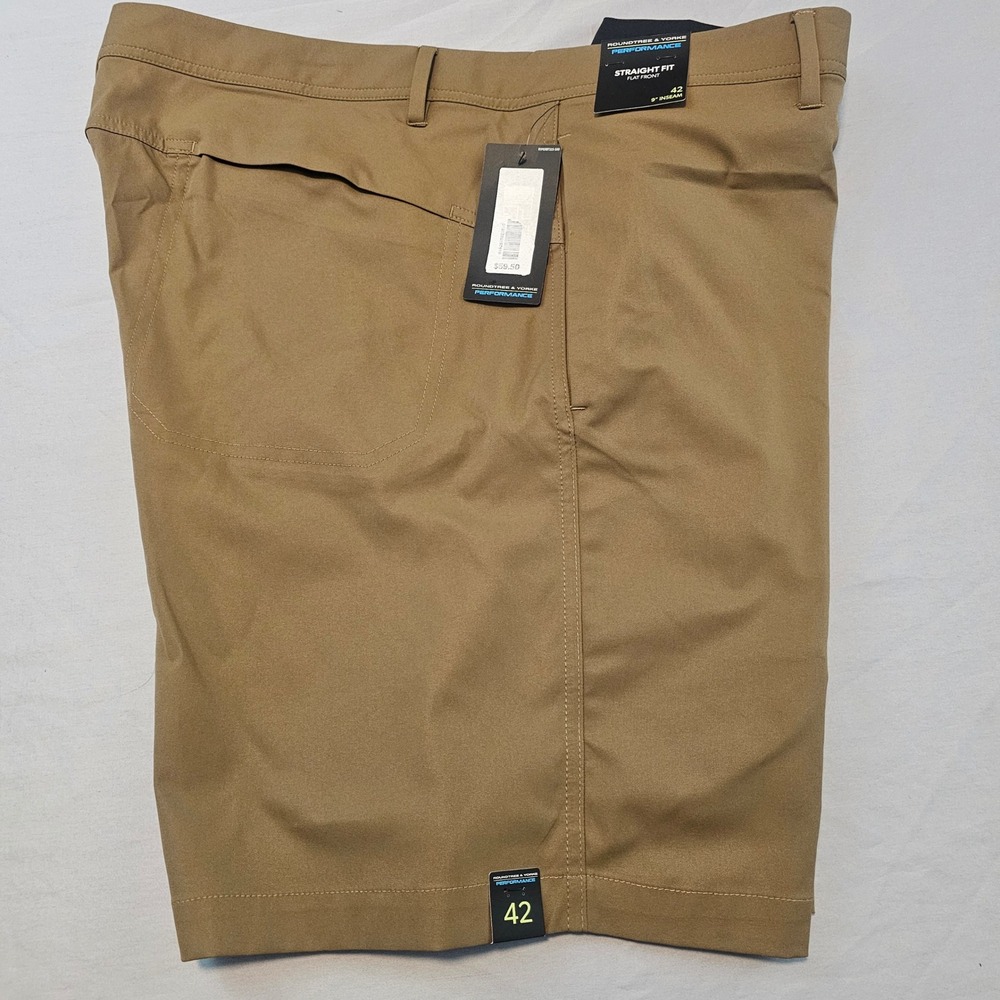 Roundtree & Yorke Size 42 Performance Shorts Brown 9" inseam Flat NWT L905